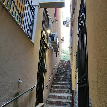 Il Volo 住宿加早餐酒店 贾迪尼-纳克索斯